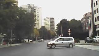Пловдивски джигит изправи косите на всички с безумна маневра ВИДЕО