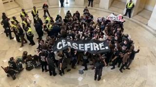 Над 300 арестувани след екшъна в Капитолия ВИДЕО