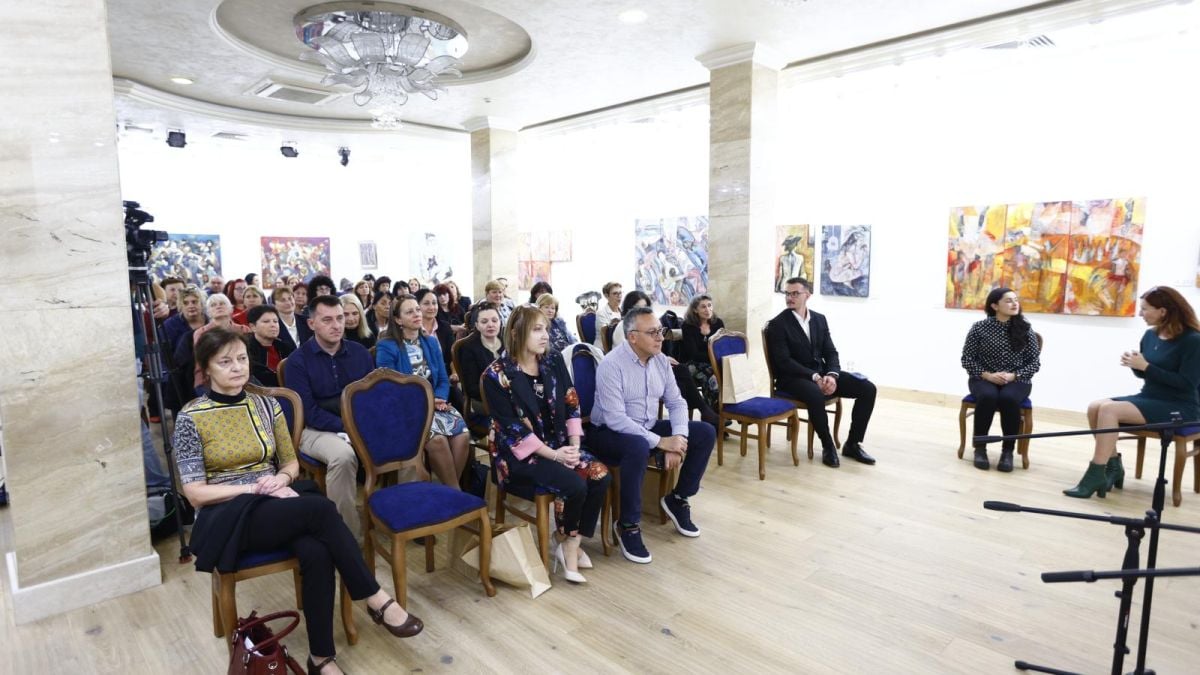 Хекимян увеличава с 50% заплатите на...
