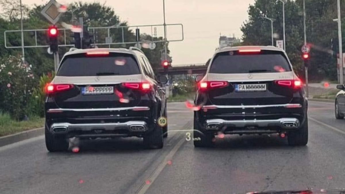 Зрелище: Такива джипове в Пловдив до сега не бяха виждали