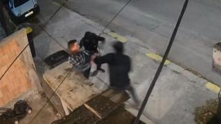 Брутално ВИДЕО 18+ показва как маскираните биячи налагат с тръби и юмруци кандидат-кмета Бардуков заради...
