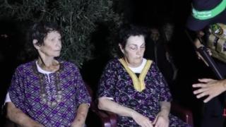 ВИДЕО показва освобождаването на две жени от плен в Газа
