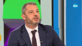 Цирк и кебапчета в ефира на Нова тв: Виктор Николаев се изгаври с Делян Добрев, политикът го смаза за секунди