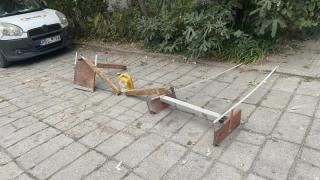 Изненада! Пловдивчани се чудят и маят какво е това СНИМКА