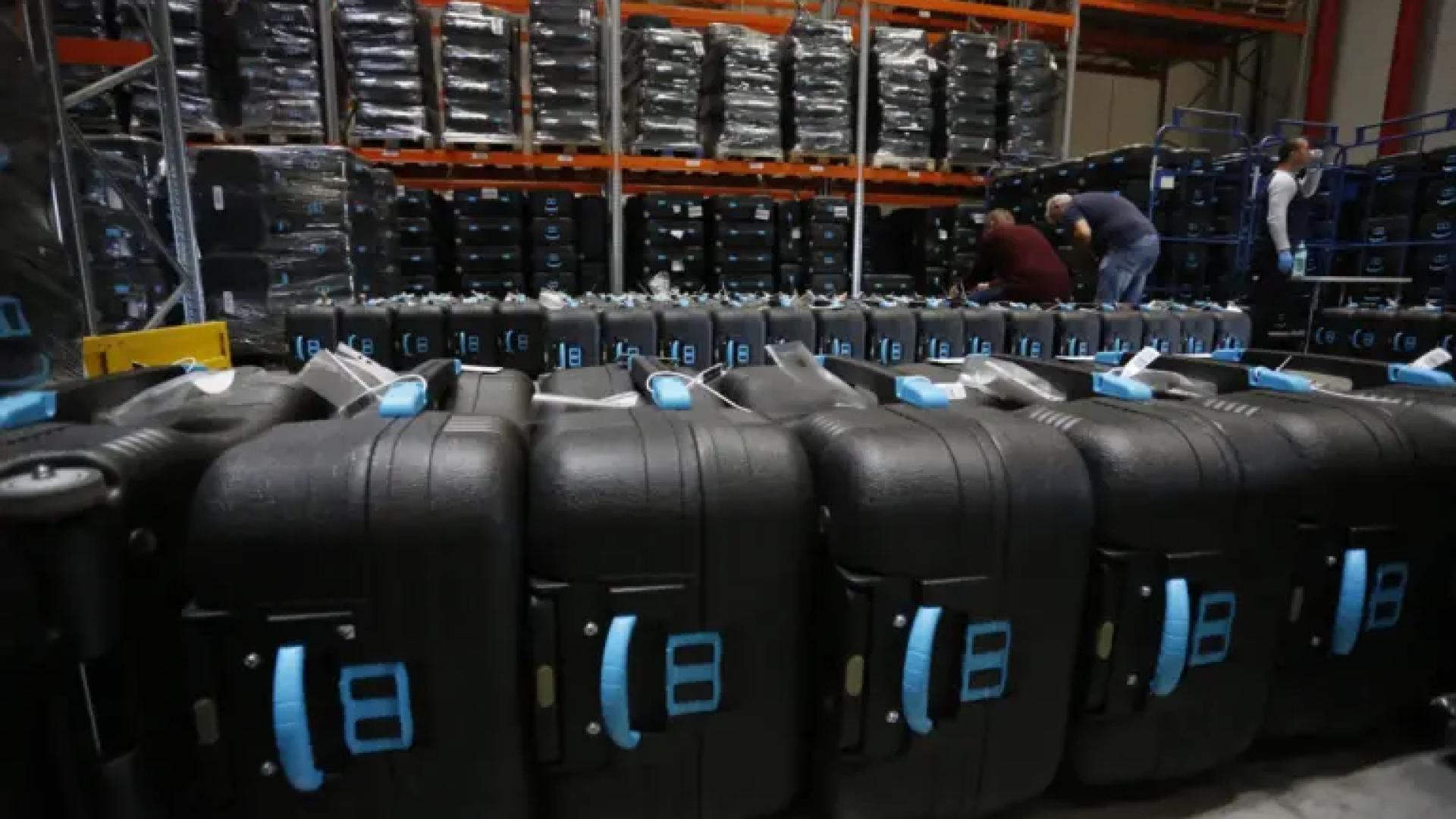 Проблемът не е в копирането на кода, а в ръгането на флашки