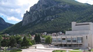 Ето каква история се крие зад култовата фраза "Във Враца гарга не каца"