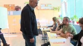 Ивайло Вълчев гласува с огорчение заради "неразумните действия на един човек" ВИДЕО