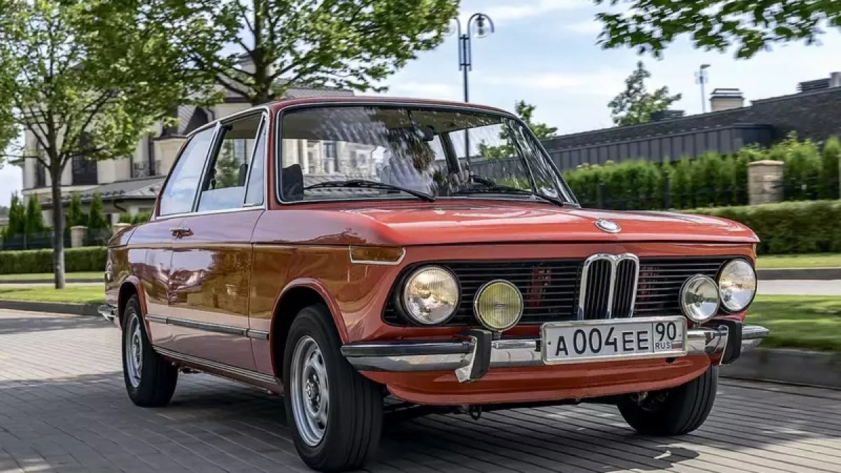 Експерт сравни BMW 1502 с Жигула, това са изводите 