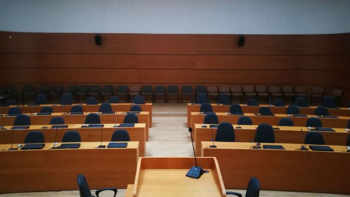 Започна се! Тънки сметки и пазарлъци в общинските съвети