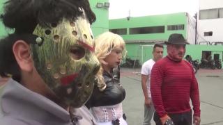 Навръх Хелоуин: Полицаи с маски от филми на ужасите разбиха опасен наркокартел ВИДЕО