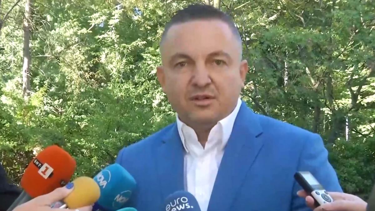 Иван Портних даде гласа си и обяви: Гласувах за развитието на Варна