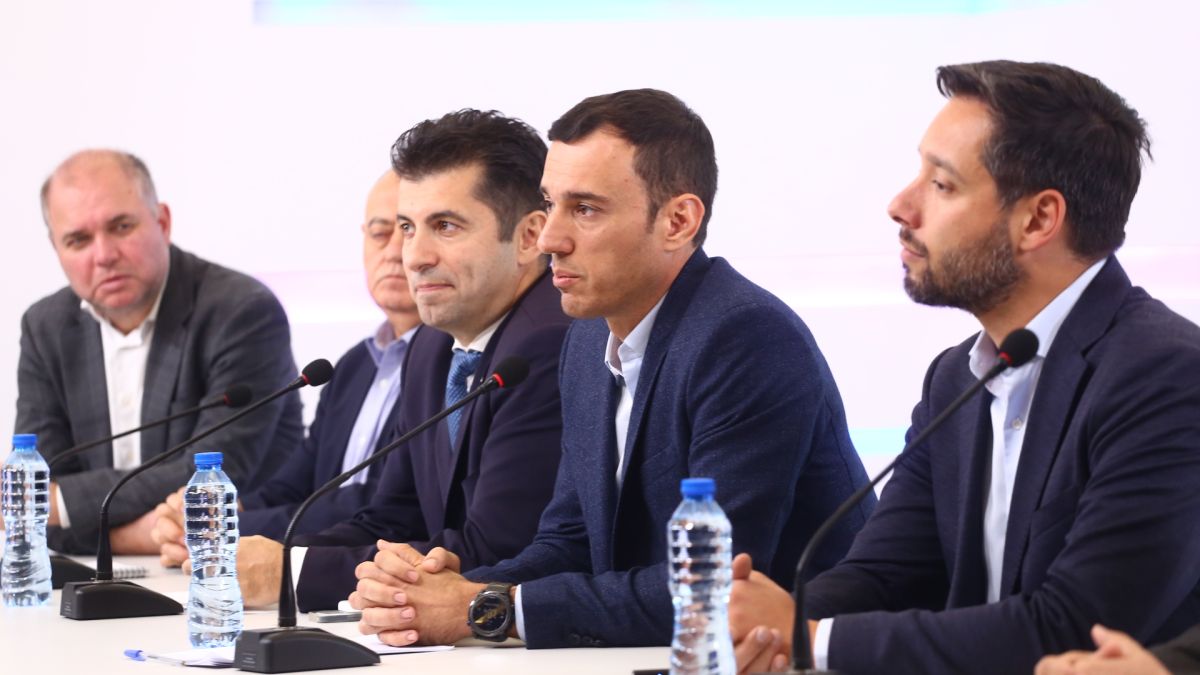 Мрежата: Провал за ПП, избегнаха катастрофата на косъм 