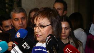Нинова писа слаб 2 на сглобката, но обяви изненадващ ход на БСП за вота на недоверие и бюджета 