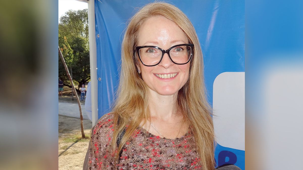 Евелина Павлова: Фолклорът ни свързва с предците, не трябва да го забравяме 