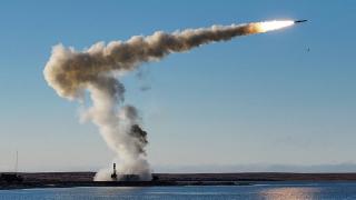Ройтерс гърми: Хизбула плаши с "нещо в запас" US флота в Средиземно море 