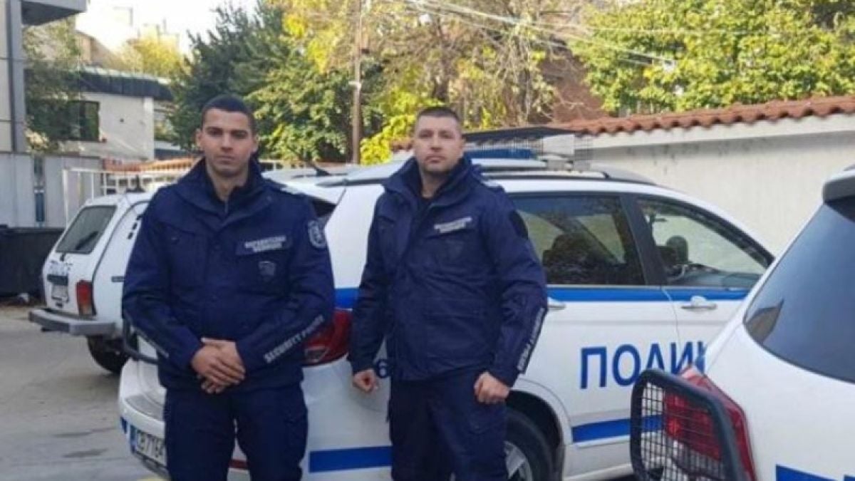 Тези полицаи от Хасково смаяха всички с това, което направиха