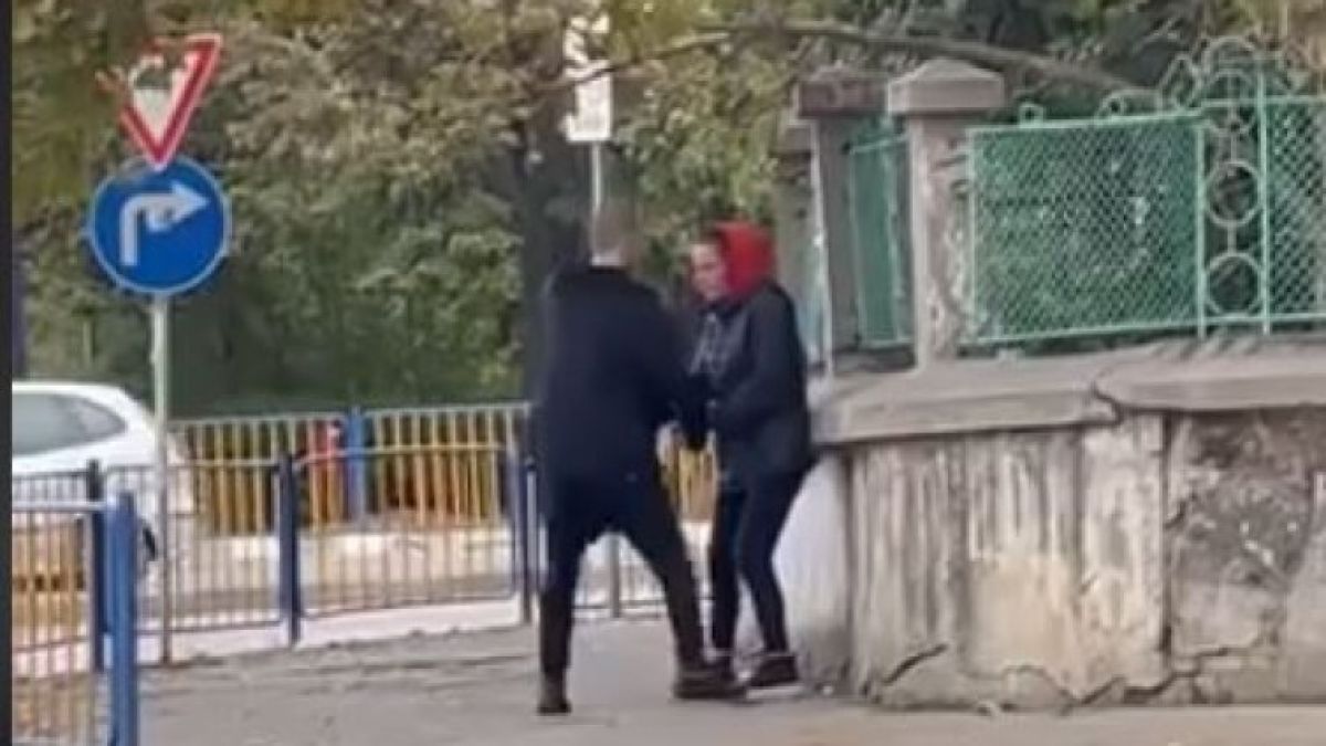 Ще настръхнете: Мъж нападна с юмруци и шутове жена, последва нещо шокиращо ВИДЕО