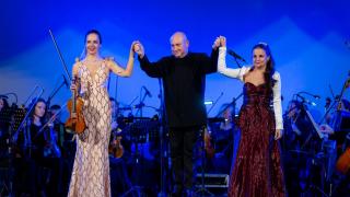 Васил Петров тръгва на национално турне с празнична програма "White Christmas"