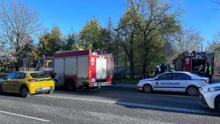 Огнен ужас на метростанция "Васил Левски", районът е отцепен СНИМКИ