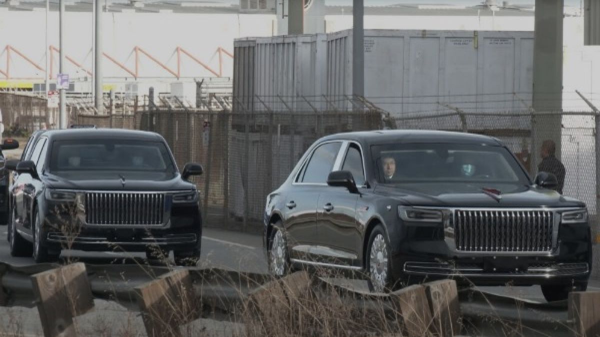 Стана ясно какъв точно е автомобилът, с който возиха китайския лидер в САЩ ВИДЕО