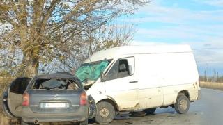 Свиреп удар взе трета жертва на пътя този петък