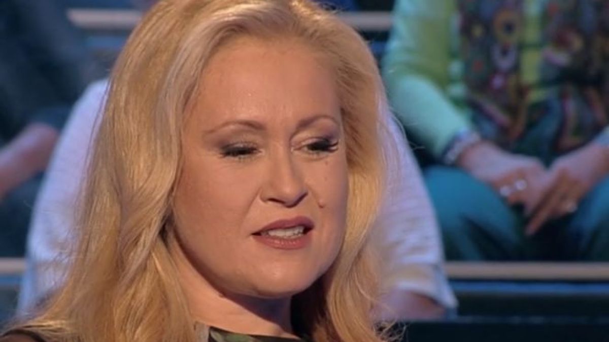 Блондинка, стигнала на един хвърлей от Покрива на света скри шапката на всички в "Стани богат" СНИМКИ