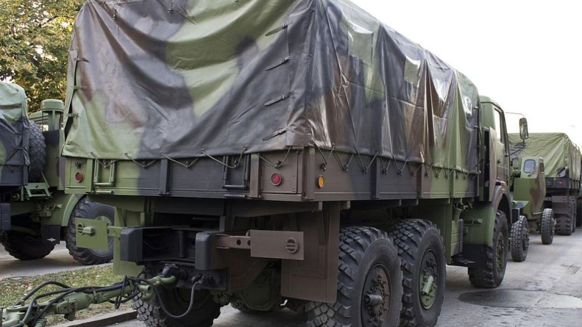 Военна техника тръгва по пътищата на страната 