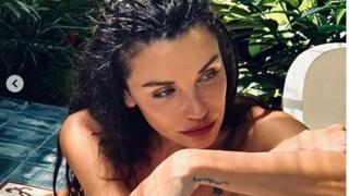 Диляна Попова запали мрежата с нови голи СНИМКИ 18+