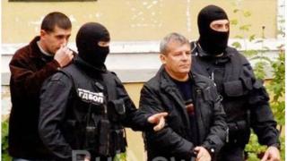 Извънредни новини за окования в белезници бос от "Килърите"