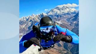 Българин извърши пълна лудост на покрива на света и... ВИДЕО