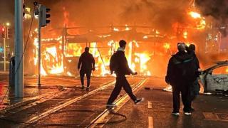 Адът слезе в Дъблин, страшно е, ето какво се случва ВИДЕО