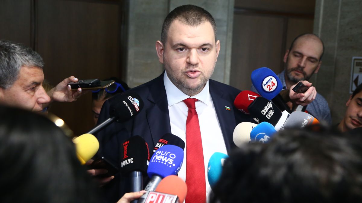 Въпросите на Пеевски