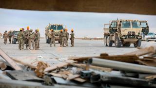 Проиранска групировка на джипове нападна US военната база "Айн Ал-Асад", "Хамас" освободи още заложници ВИДЕО