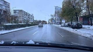 Кметът Костадин Димитров: Стотици служители и 52 машини работят за почистването на Пловдив СНИМКИ