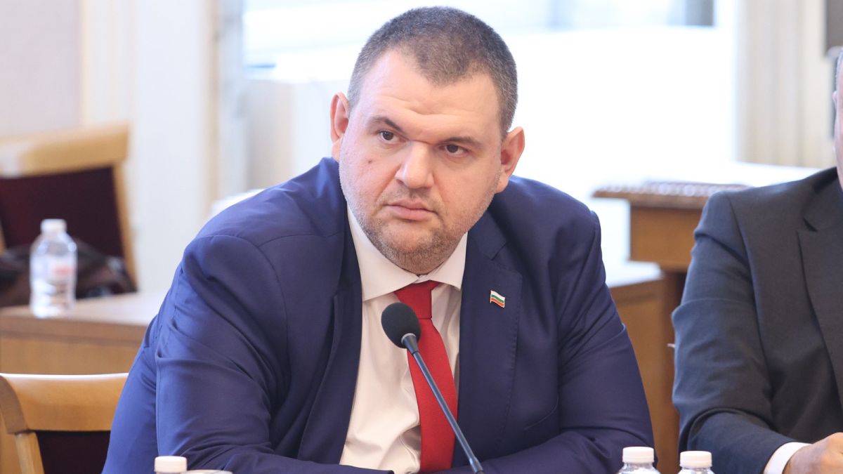 Пеевски сезира Сарафов и председателя на ДАНС заради неспазване на санкциите срещу Русия!