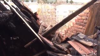 Пожар остави 24 семейства на улицата в Стара Загора ВИДЕО