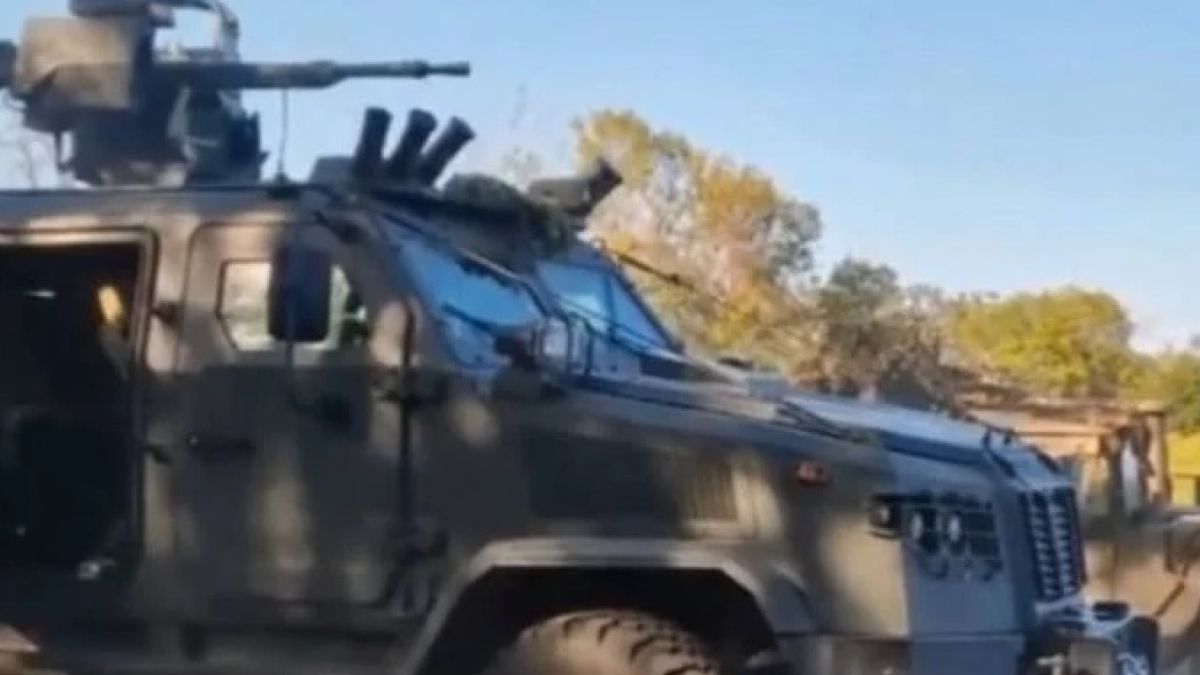 Показаха украинска бронирана машина, създадена за десантчици и спецоперации ВИДЕО 