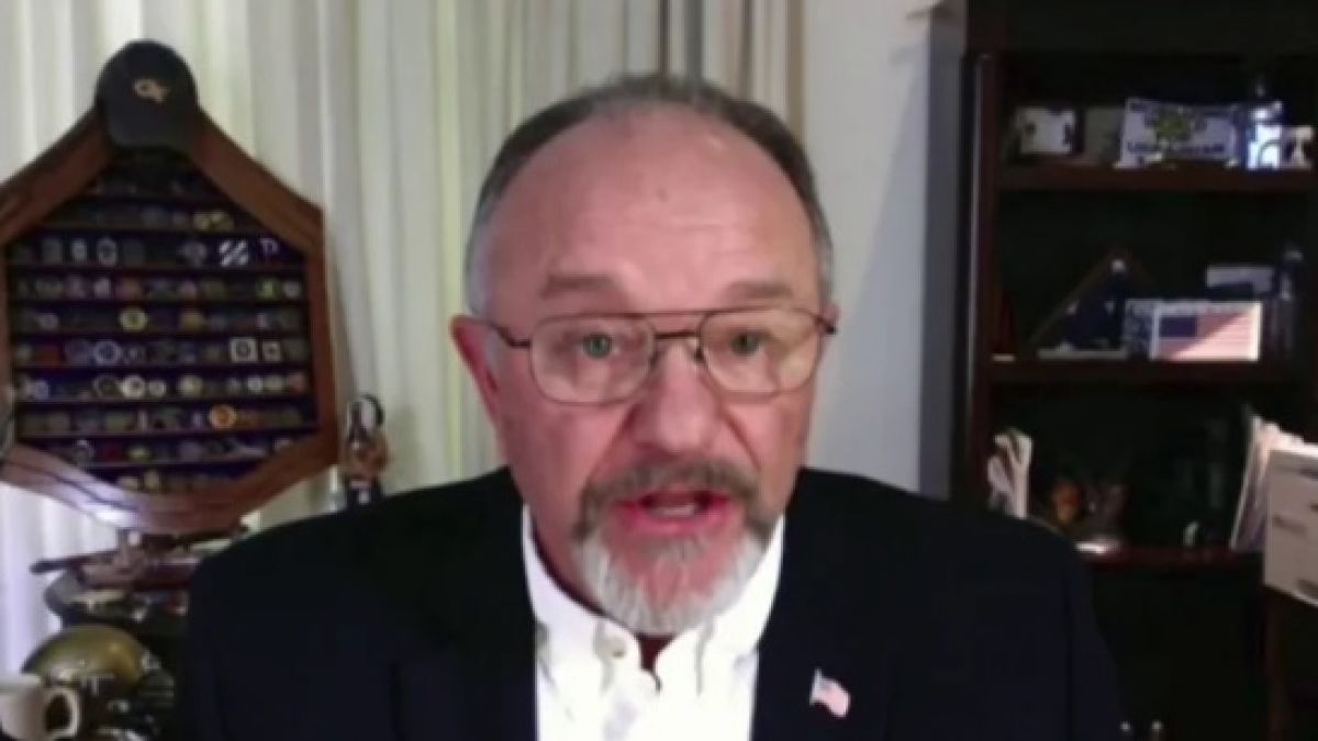 Генерал Брийдлав: Никой на Запад не знае как да се справи с войната в Украйна