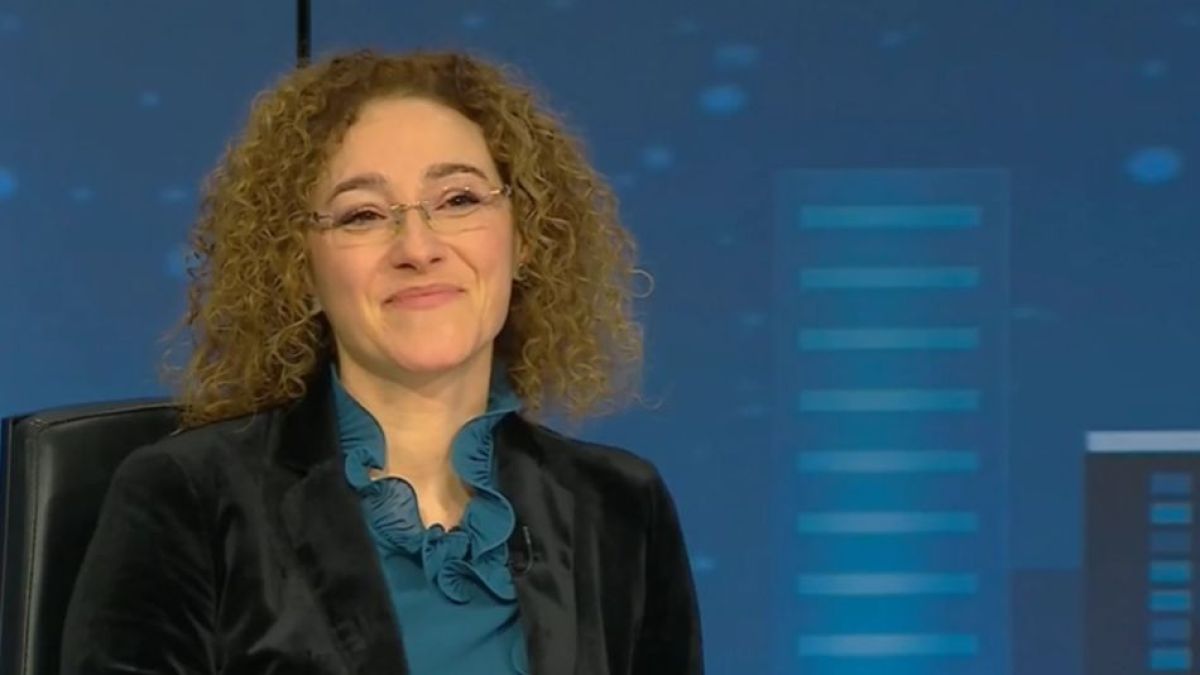 Министър Шалапатова зарадва хиляди българи за Коледа