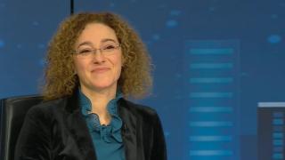 Министър Шалапатова зарадва хиляди българи за Коледа