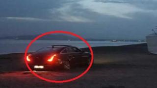 Стана ясно кой е шофирал скъпарския Ягуар, затънал в пясъка на плажа в Бургас