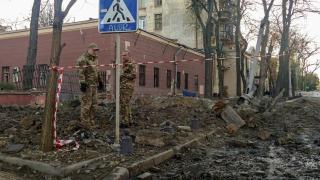 Експлозии разтърсиха Одеска област, сирени не спират да вият 