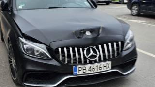 Шофьорката на най-обсъждания луксозен "Мерцедес" в Пловдив проговори