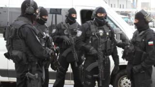 Почерня от полиция в Плевен и Никопол, има арестувани