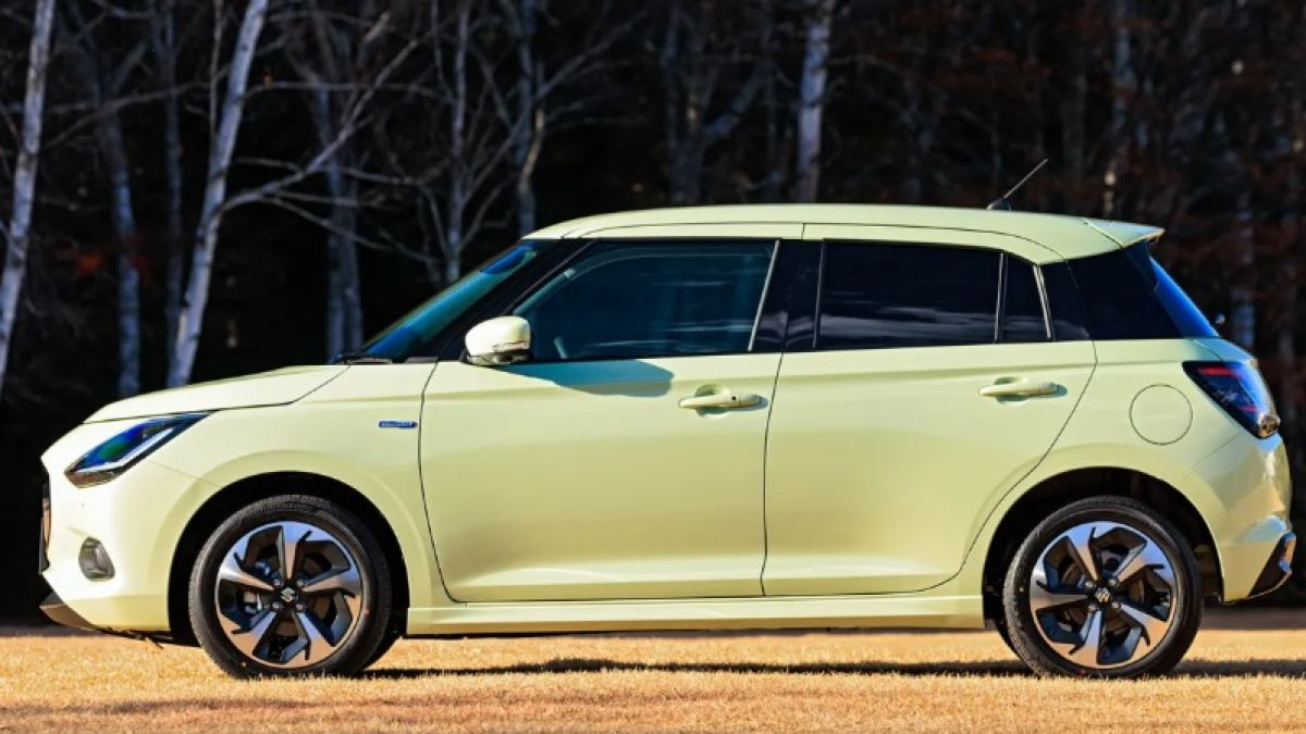 Изящен и по-технологичен: Представиха новия Suzuki Swift СНИМКИ