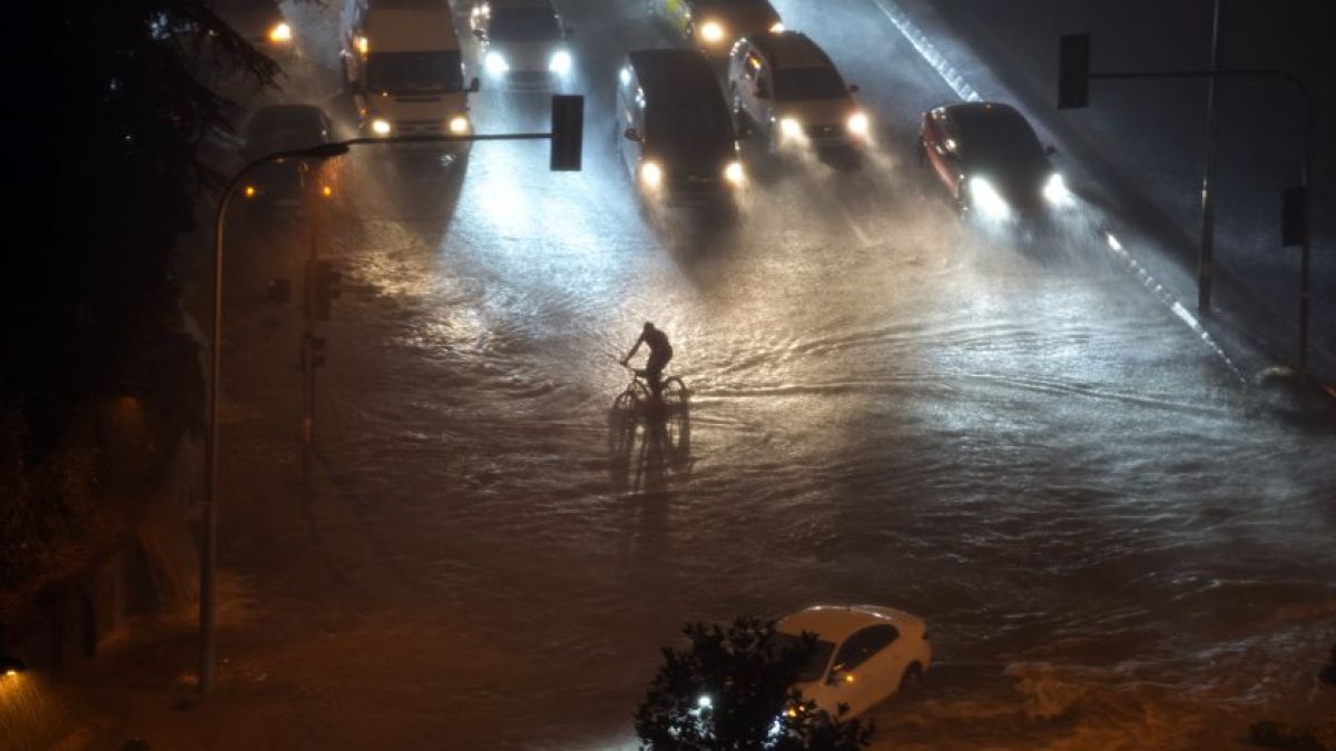 Воден ад в Турция, има жертви 