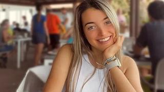 Няма да повярвате от какво щеше да умре тази красавица, секунди я деляха от смъртта СНИМКИ