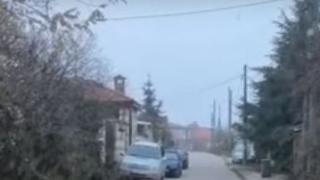 Къщите в това селце край Варна вървят по половин милион, а по улиците... ВИДЕО 