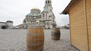 "Новите модерни" си отмъстиха, че нормалните не им харесаха коледната украса 