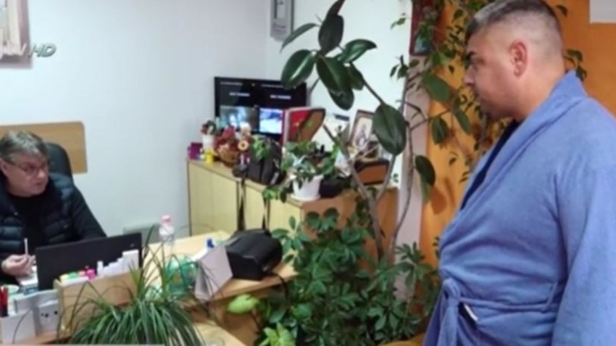 Ето какво се случи след нахлуването на Стоян по халат и чехли във ВиК-то в Болярово 